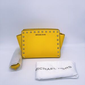 MICHAEL KORS Selma Stud Leather Medium Messenger Crossbody Bag Sunflower Yellow